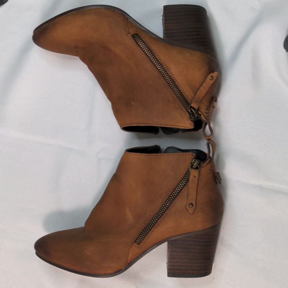 Steve Madden / Jaydun pointed toe ankle boots color/material Leather  size - 8 - Picture 6 of 9